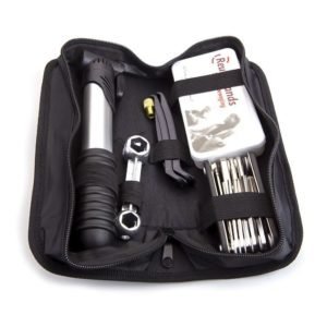 Kit de primeiros socorros para os ciclistas.