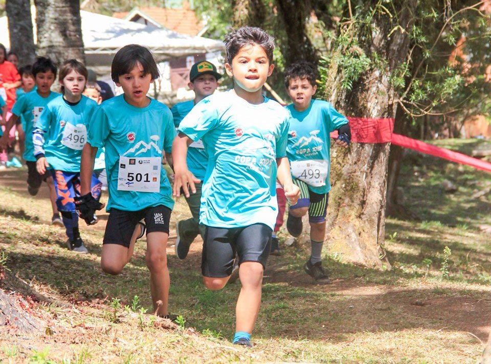 Céu azul e temperatura agradável dão o tom da terceira etapa da Copa Kids em Monte Verde