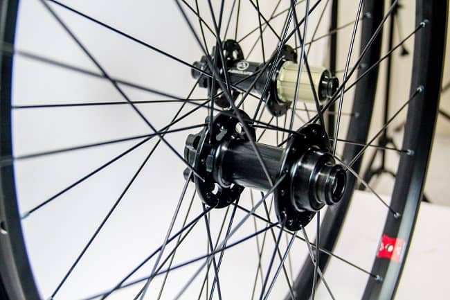 Absolute lança rodas Nero Boost 29” tubeless com preço competitivo