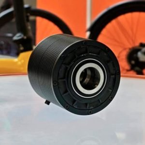 É o menor motor do mundo, acabou de ser apresentado e quer mudar as ebikes para sempre