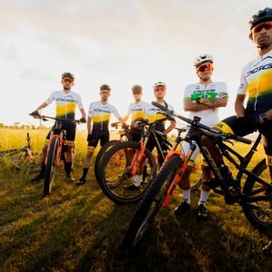 Squadra Oggi apresenta formação 2025 com aposta na renovação