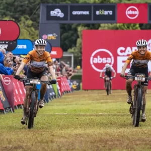 Nino Schurter vence Cape Epic pela 3ª vez